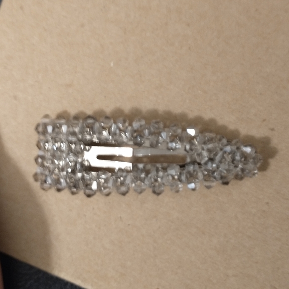 Hair clips - Picture 9 of 12